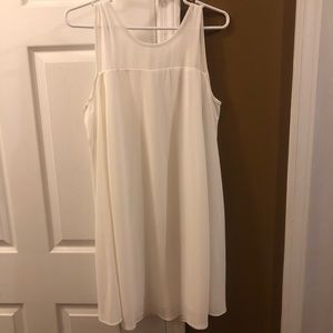 White sleeveless dress